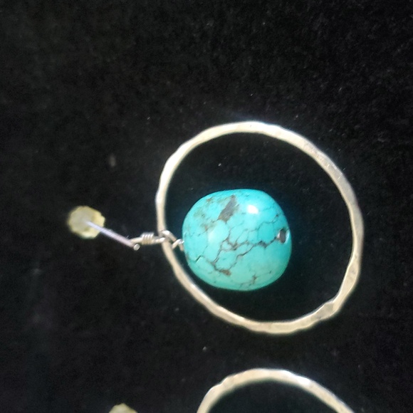 Sterling silver 925 turquoise stones southwest style, dangle earrings. Hammered - Picture 3 of 8
